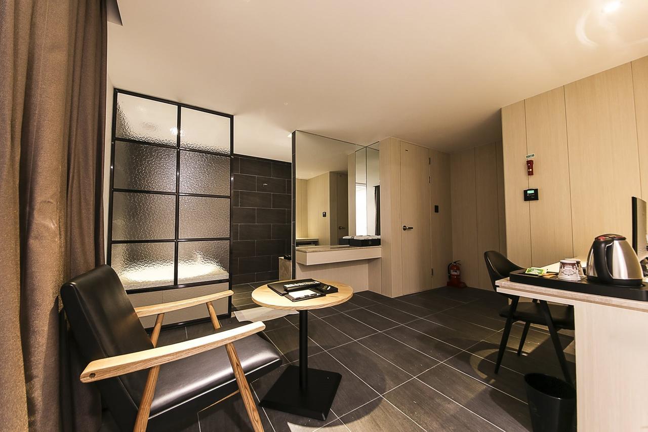 Centralperson Pyeongtaek Hotel Экстерьер фото